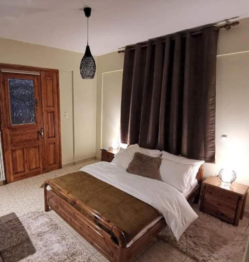 Keramidaki Mini Suites 4 Kalávrita Kültér fotó