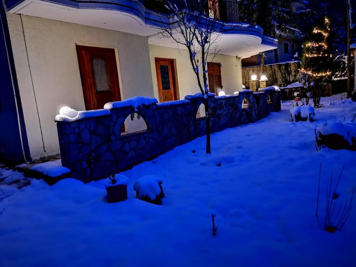 Keramidaki Mini Suites 4 Kalávrita Kültér fotó